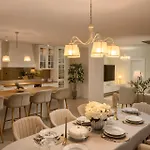 Gospoja Villa *