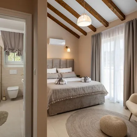 Gospoja Villa *