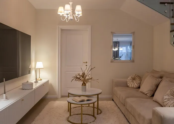 Gospoja Villa Ražanj